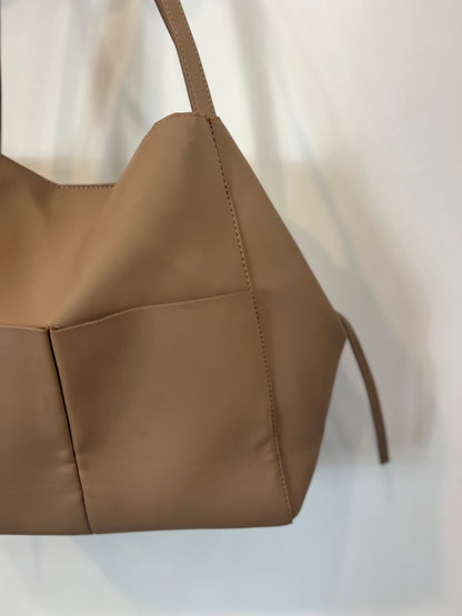 IMAN. White ribbed top Tm