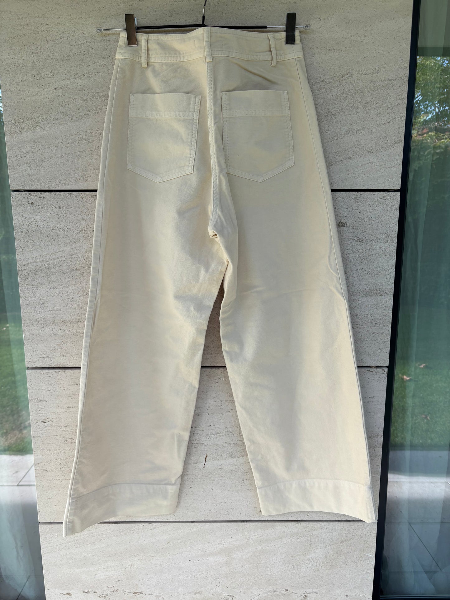 SESSÚN. Denim beiges bolsillos