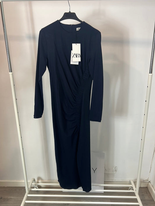 ZARA. Long blue gathered dress. TS