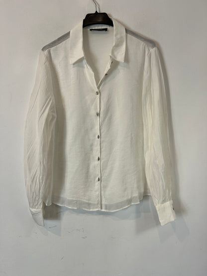TINTORETTO. Blusa blanca botones joya