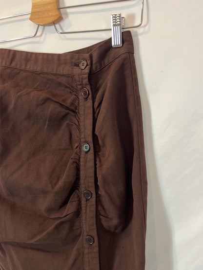 MASSCOB. Falda marrón abotonada T.38