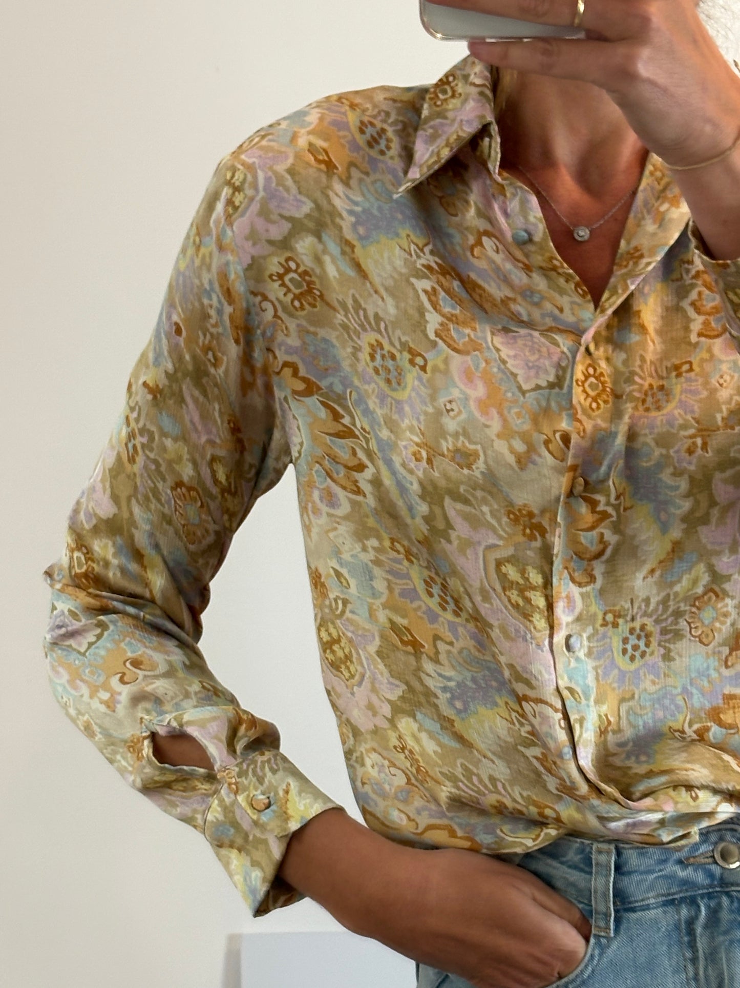 OTRAS. Blusa estampada fluida. T S