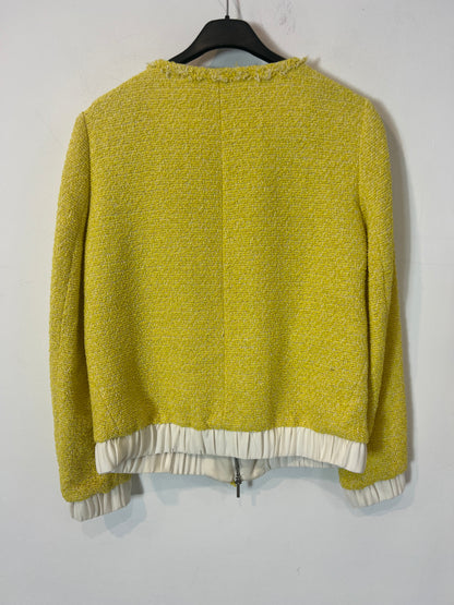 ZARA. Chaqueta amarilla textura. T M