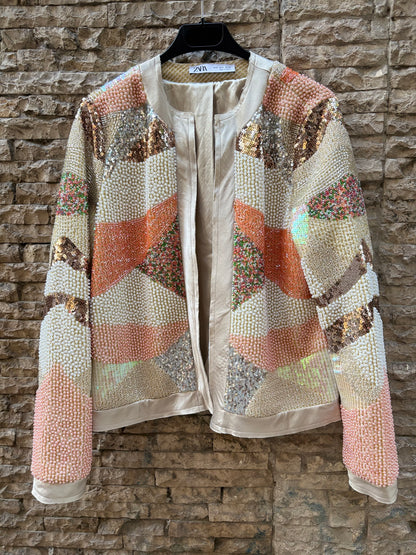ZARA. Chaqueta coral abalorios. T S