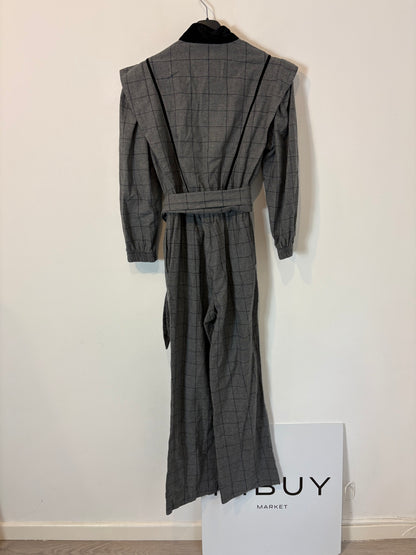 MARIETH. Grey velvet jumpsuit with removable sleeves.