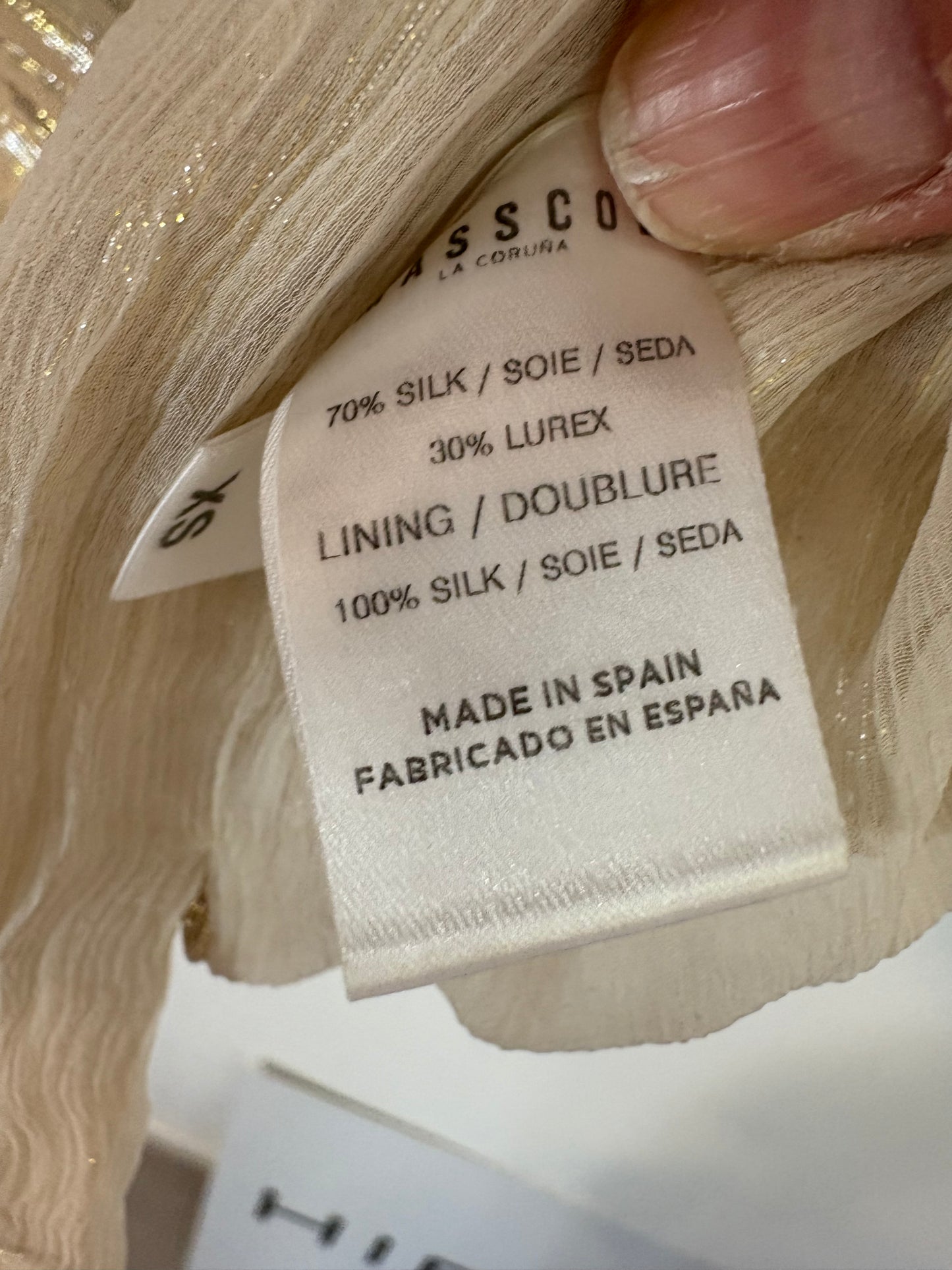 MASSCOB. Blusa seda dorada. XS