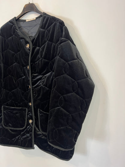 COISA MAIS LINDA. Chaqueta negra terciopelo  T.u(S/M)