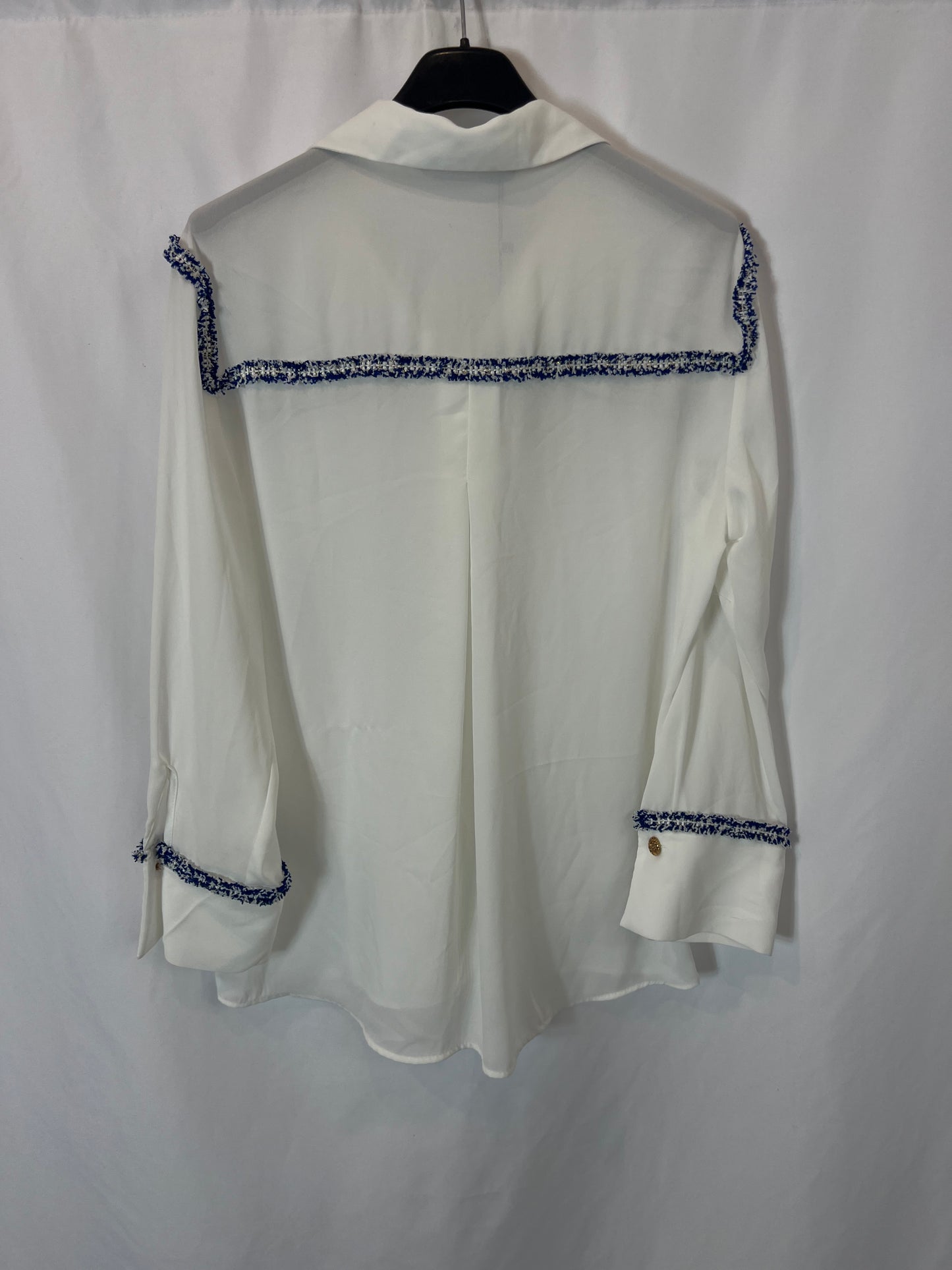ZARA. Blusa blanca detalles tweed. T S