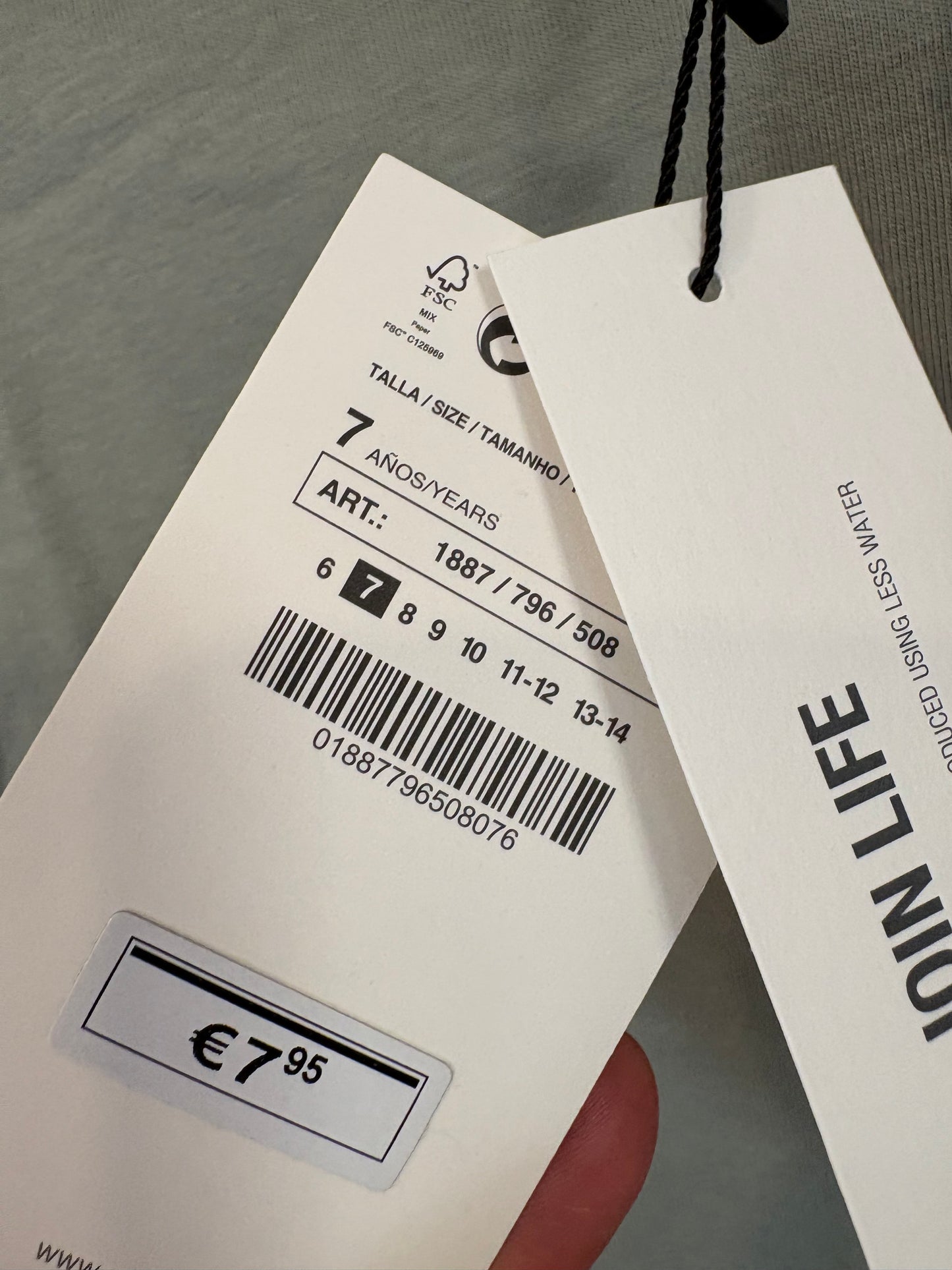 ZARA. Camiseta verde claro manga larga. T 7 años