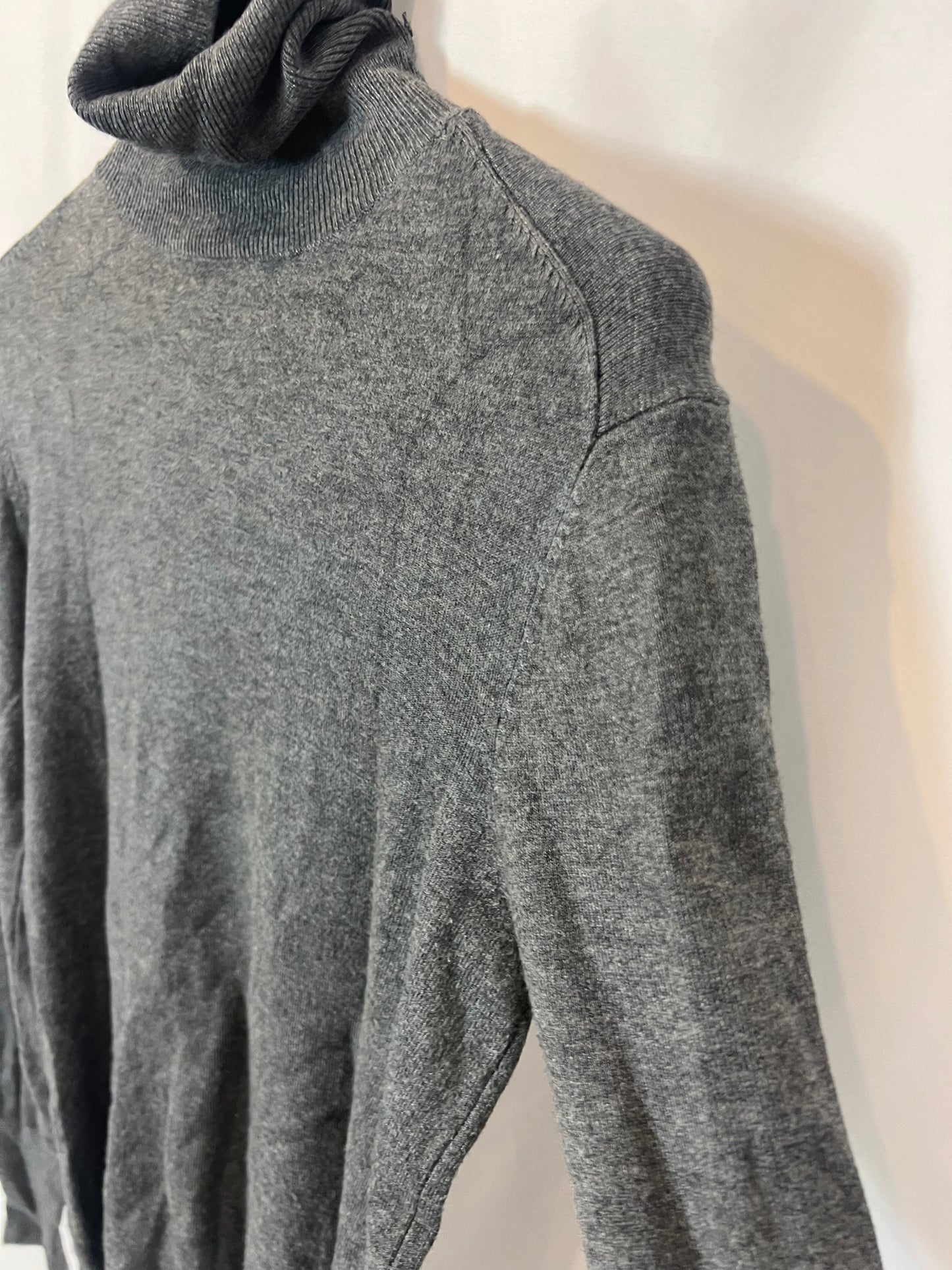 ZARA. Jersey fino detalle puños. T M