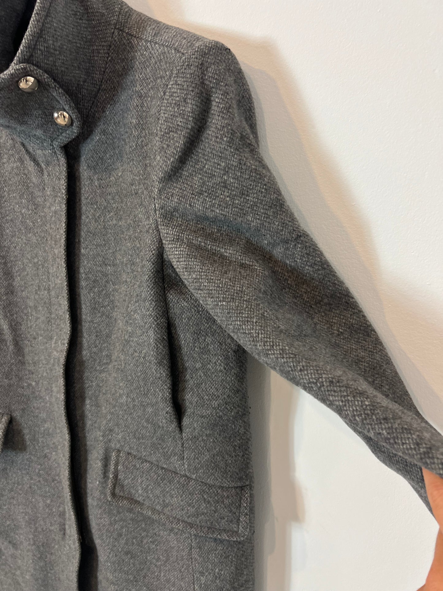 MANGO. Abrigo gris jaspeado T.m