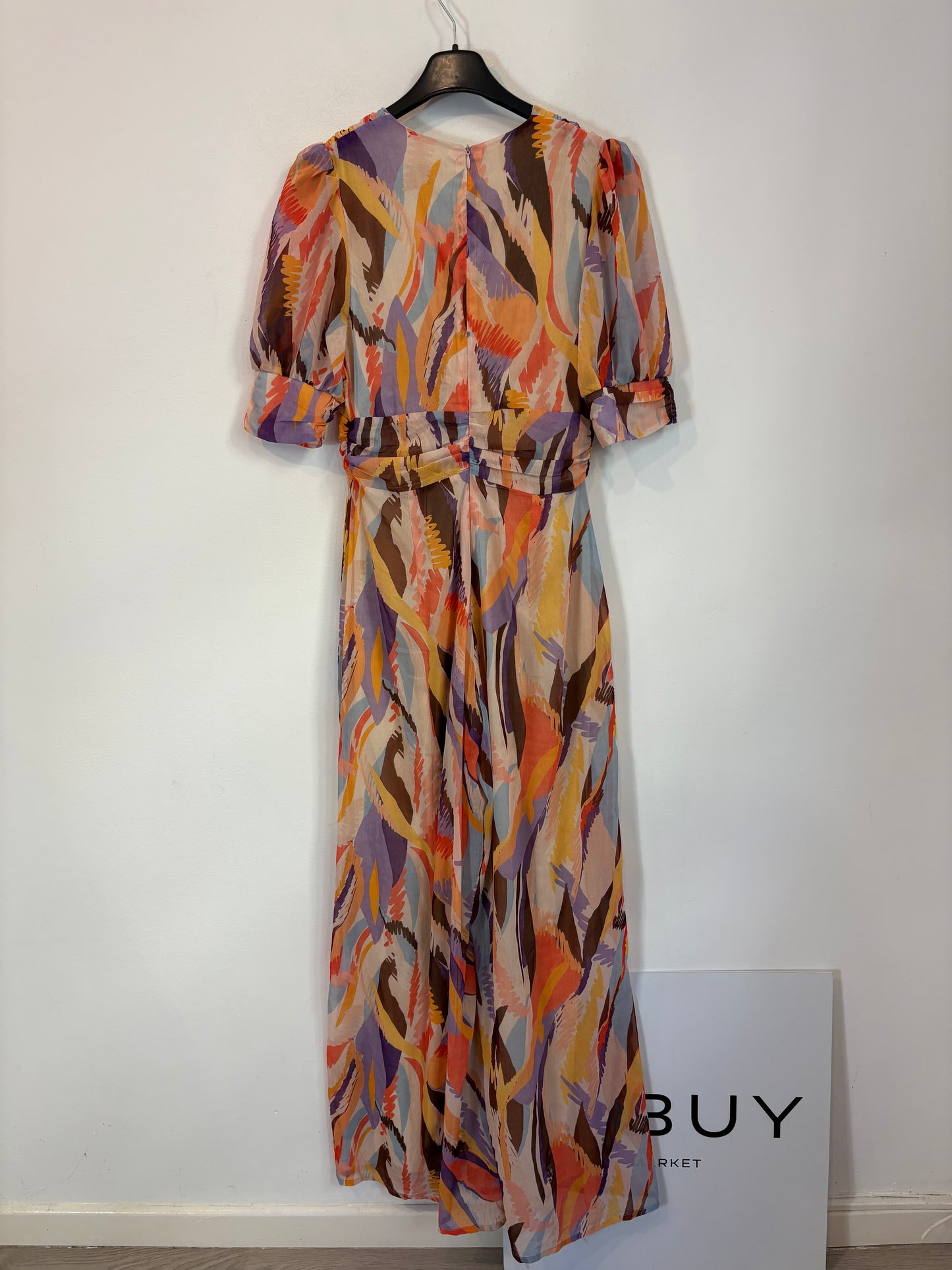 MAGGIE SWEET. Mono largo colores