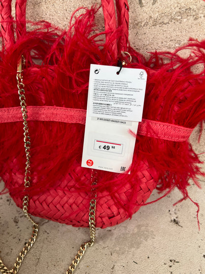 ZARA. Bolso rafia pluma