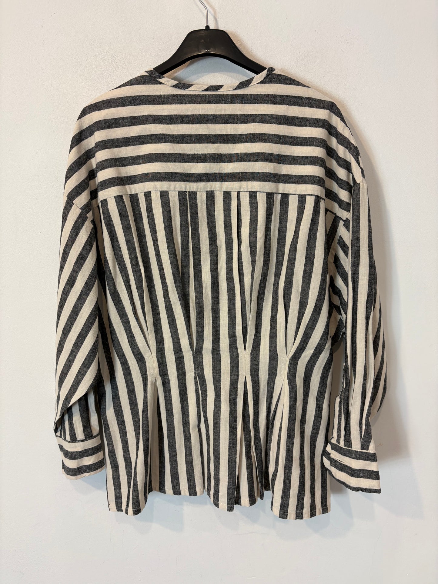 NESINES. Blusa/chaqueta rayas lino y algodón