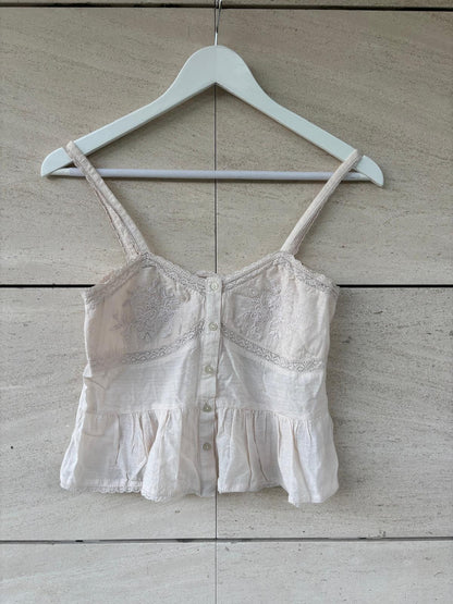 ZARA. Top beige claro bordados