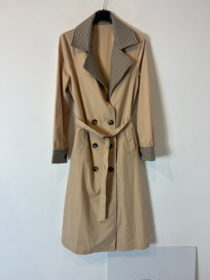 OTHER. Lightweight trench coat with plaid detail. TS