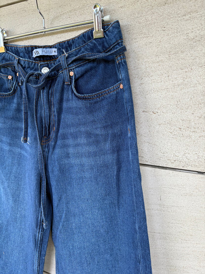 ZARA. Denim pata ancha cinturón