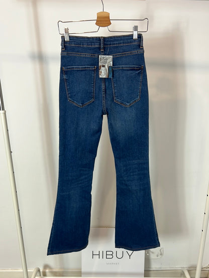 ZARA. Denim azul oscuro campana. T 38