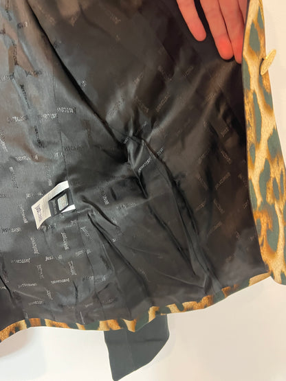 JUSTCAVALLI. Blazer tonos beige estampada T.L