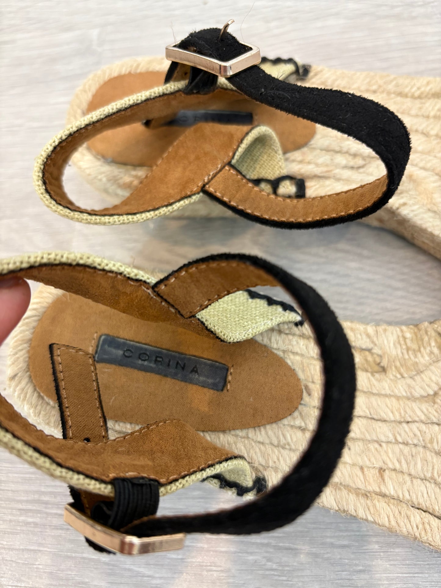 CORINA. Sandalia esparto cuña. T 39