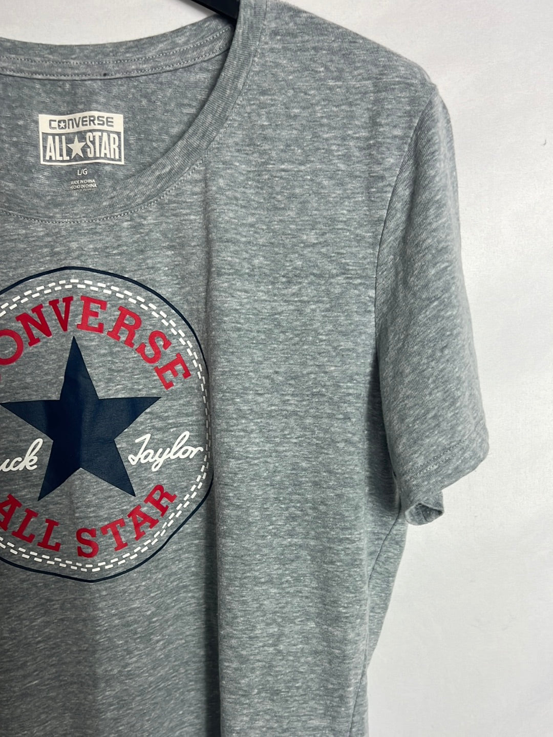 CONVERSE. Camiseta gris logo. T L (M)