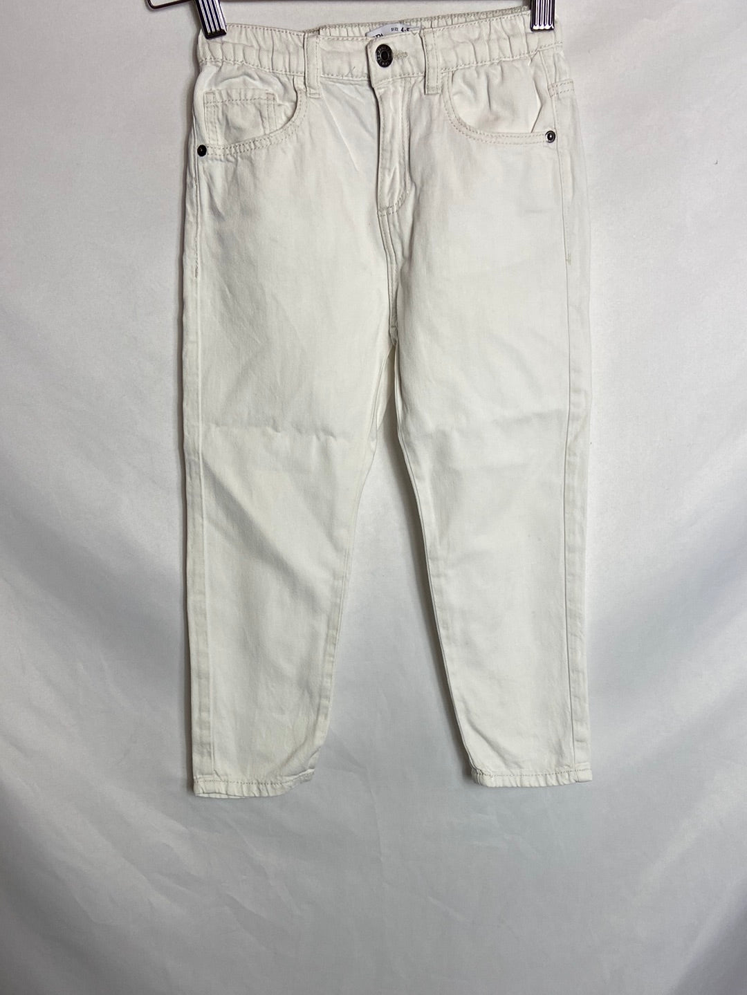 ZARA. White denim-effect trousers, size 4-5 years