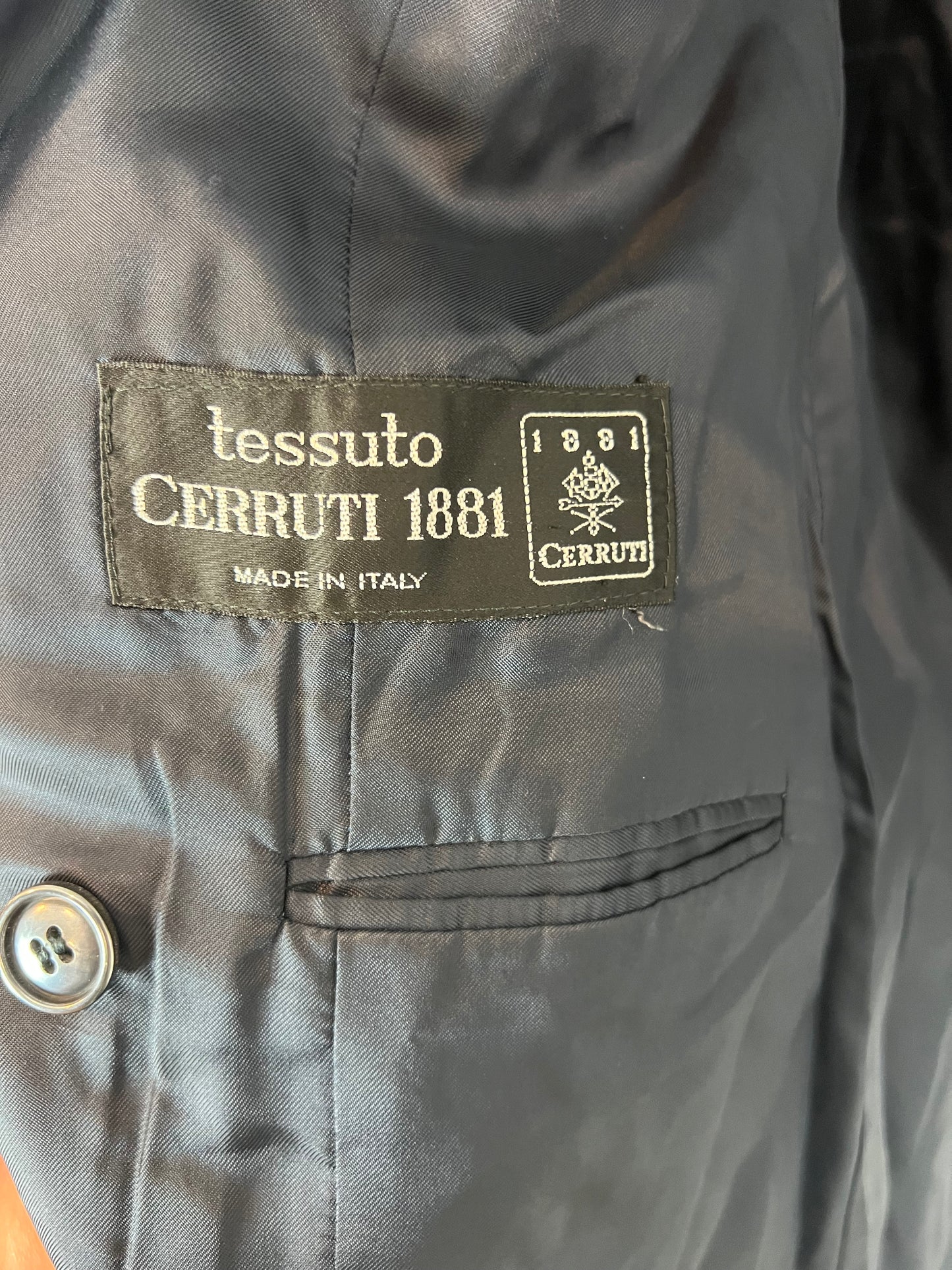 CERRUTI 1881. Navy blue wool blazer. T 38