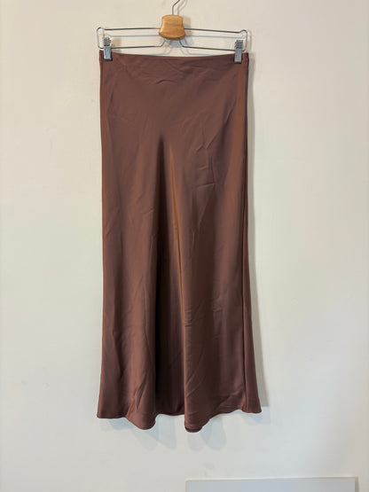 ZARA. Falda larga satinada malva