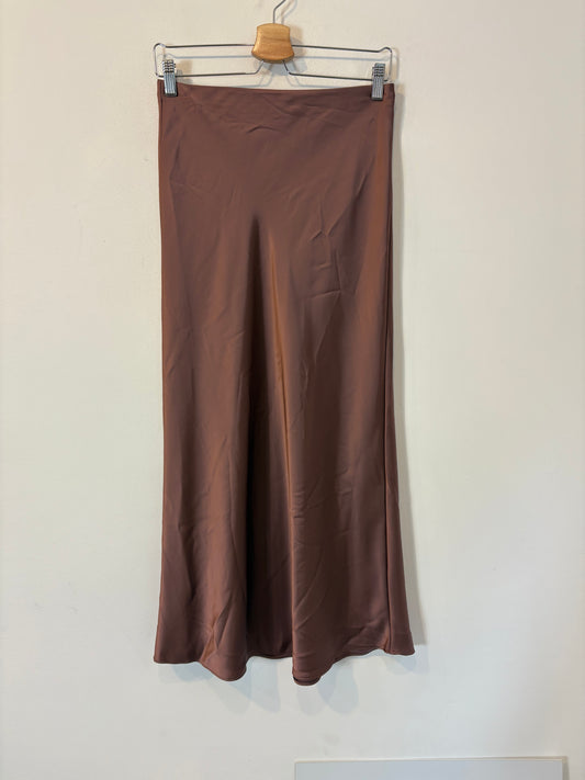 ZARA. Falda larga satinada malva