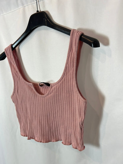 SHEIN. Pink ribbed crop top. T.S.