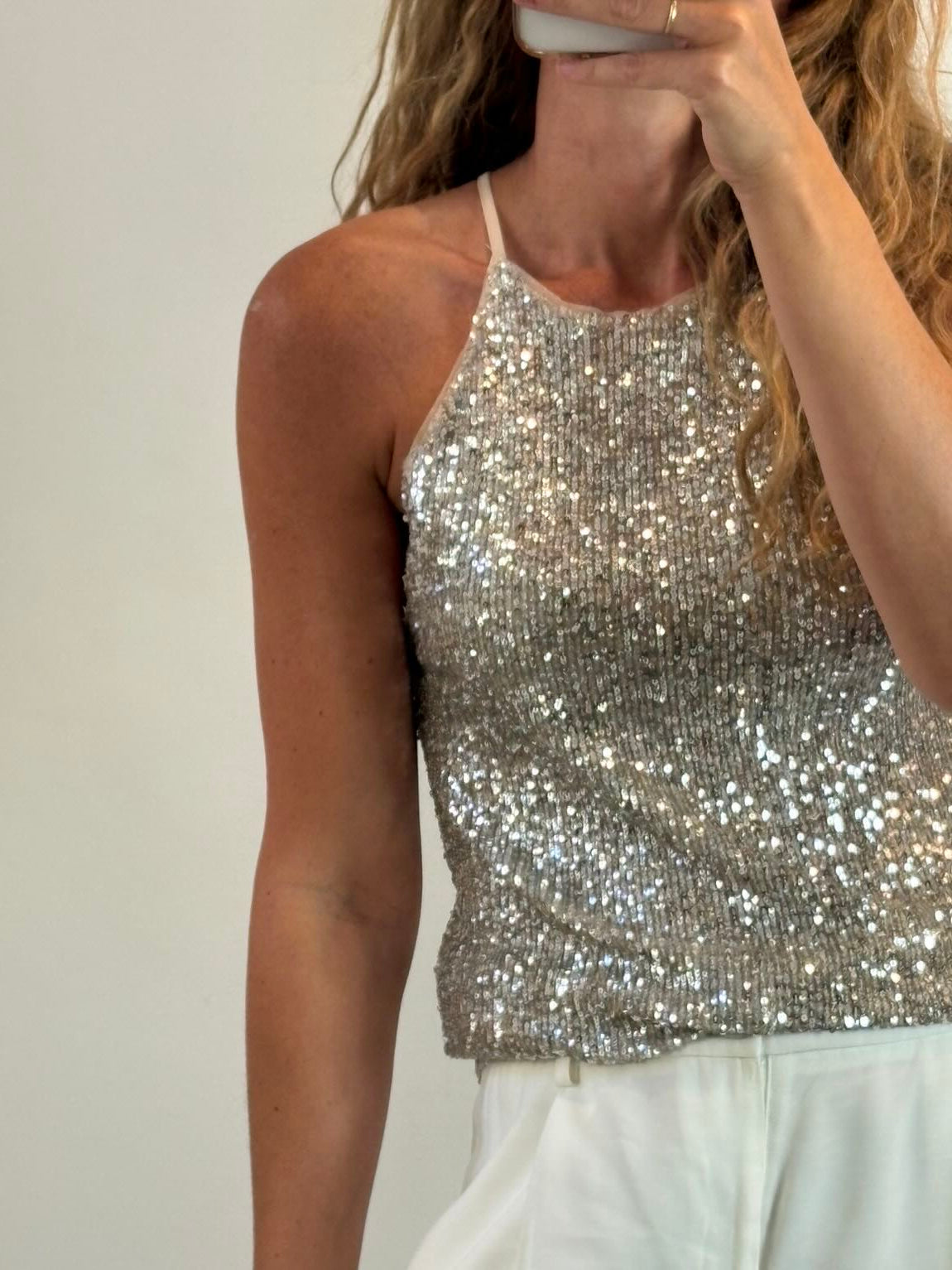 ZARA. Top halter lentejuelas