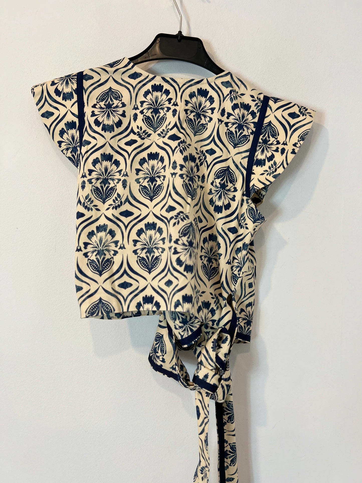 SOPHIE&LUCIE. Conjunto top y falda flores T.34