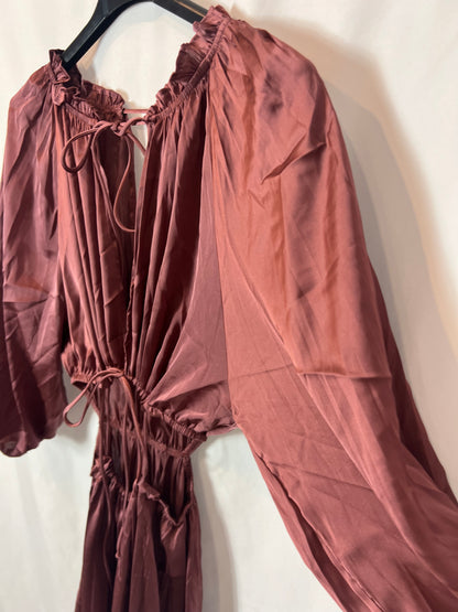 ZARA. Vestido largo satinado aperturas. T S