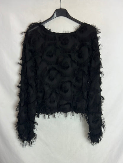 OTRAS. Blusa negra flecos T.s