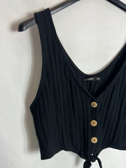 PULL&BEAR . Crop top canale botones. T M