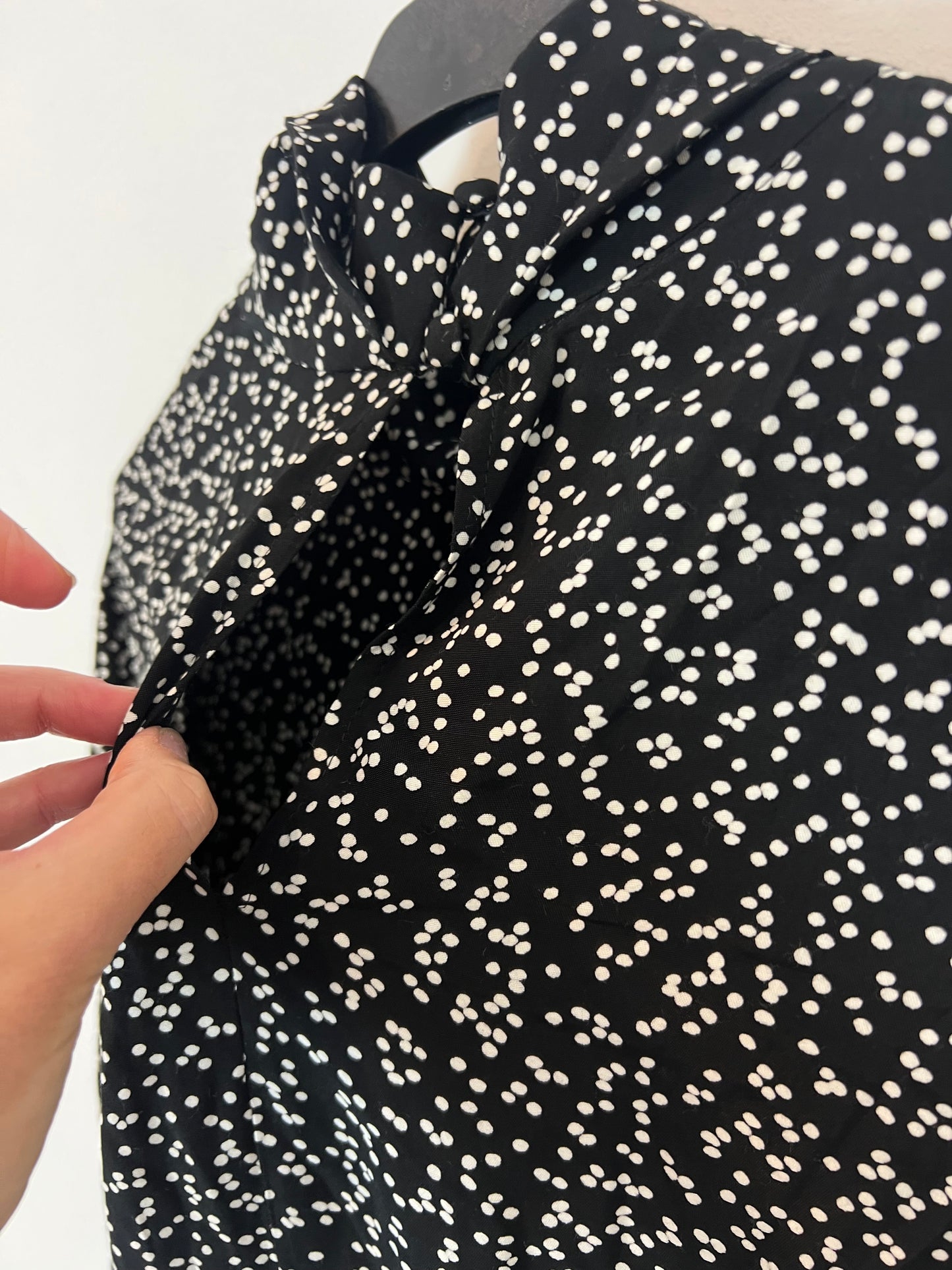 ZARA. Vestido  largo negro estampado. T XS-S