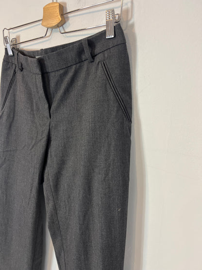 H&M. Pantalón gris formal T.36