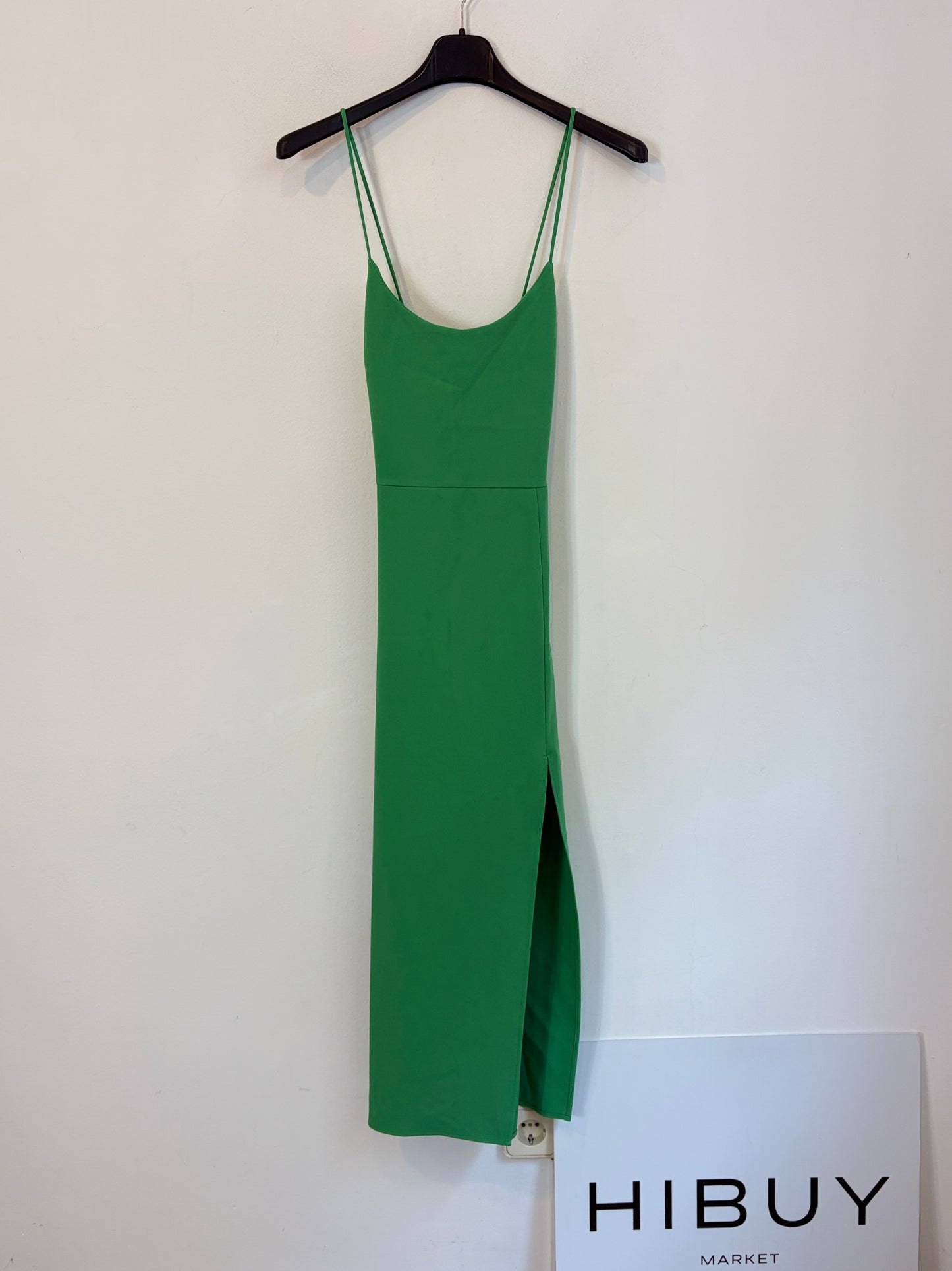 ZARA. Vestido midi verde abertura
