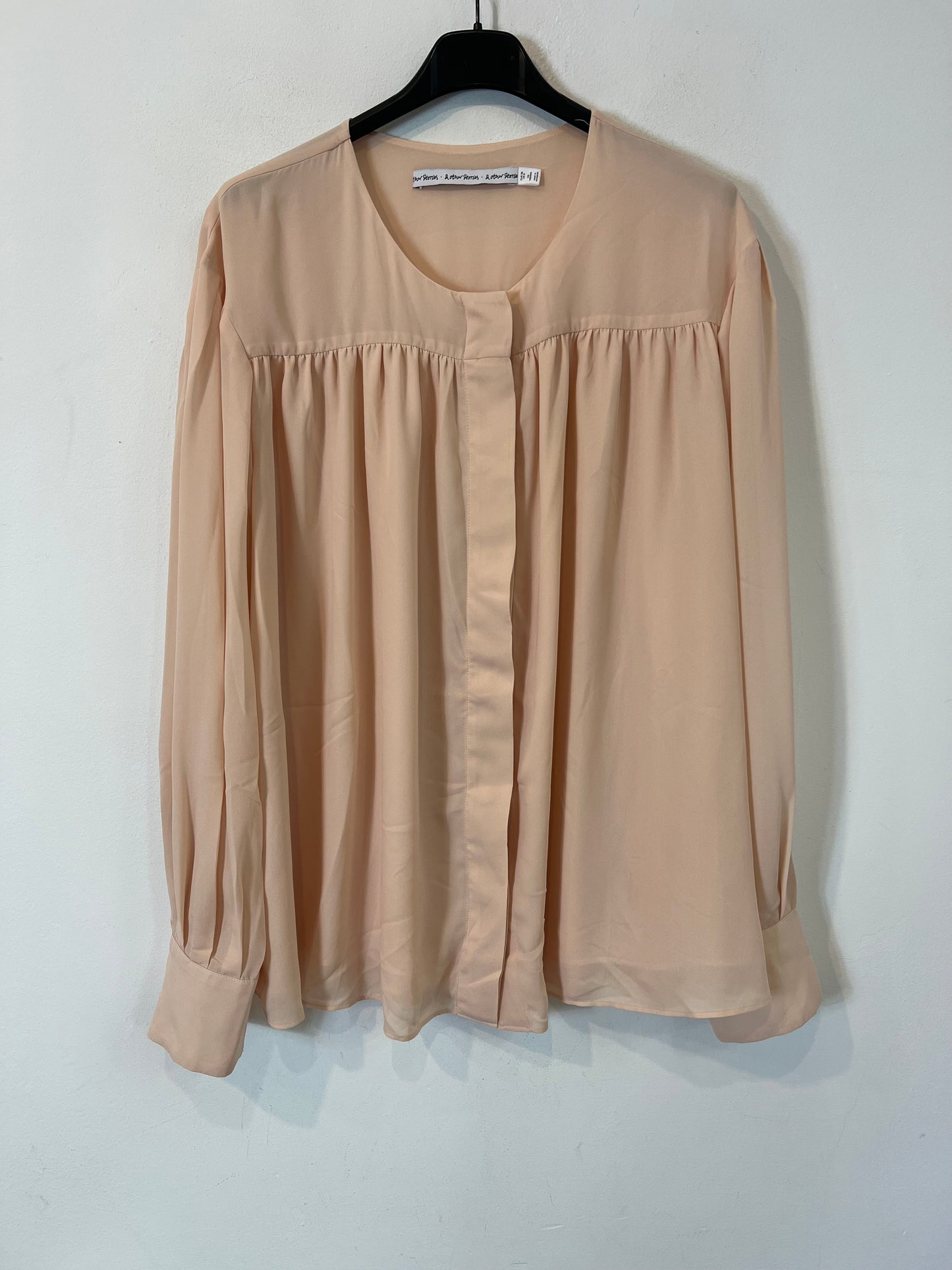 &OTHER STORIES. Blusa rosa plisada T.36