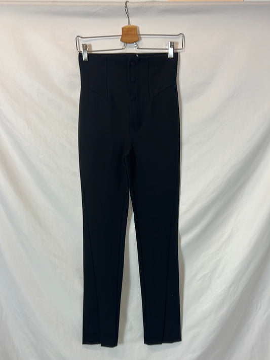 ZARA. Black trousers with Ts buttons