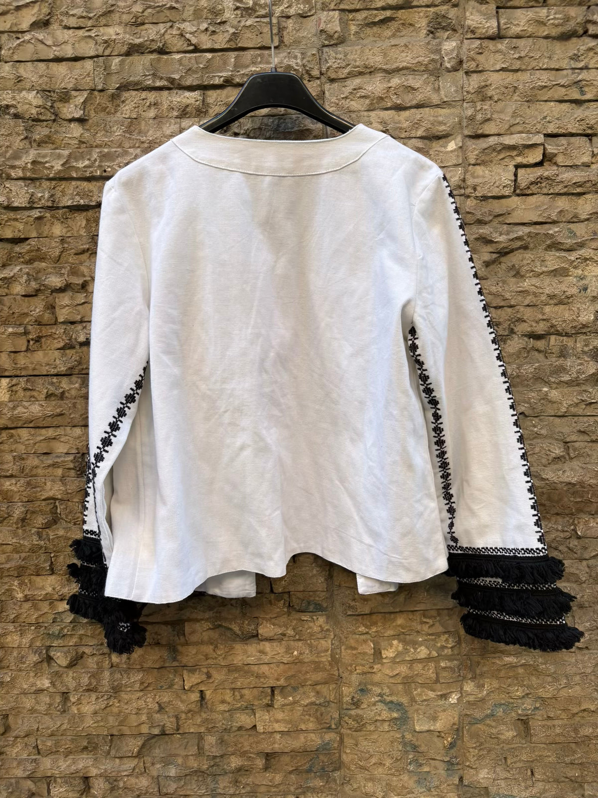 COOSY. Chaqueta bordada algodón
