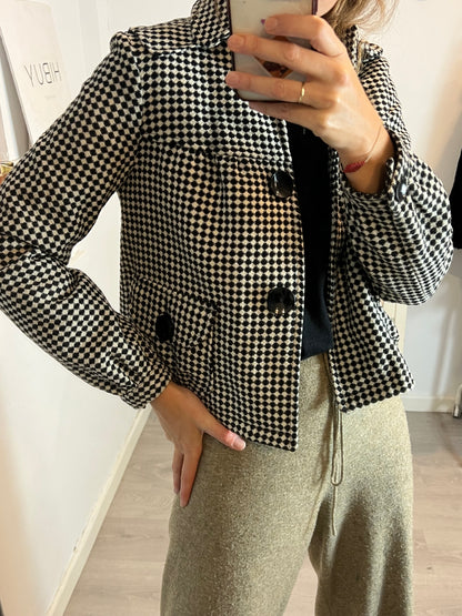 ZARA. Black and white textured Tm jacket