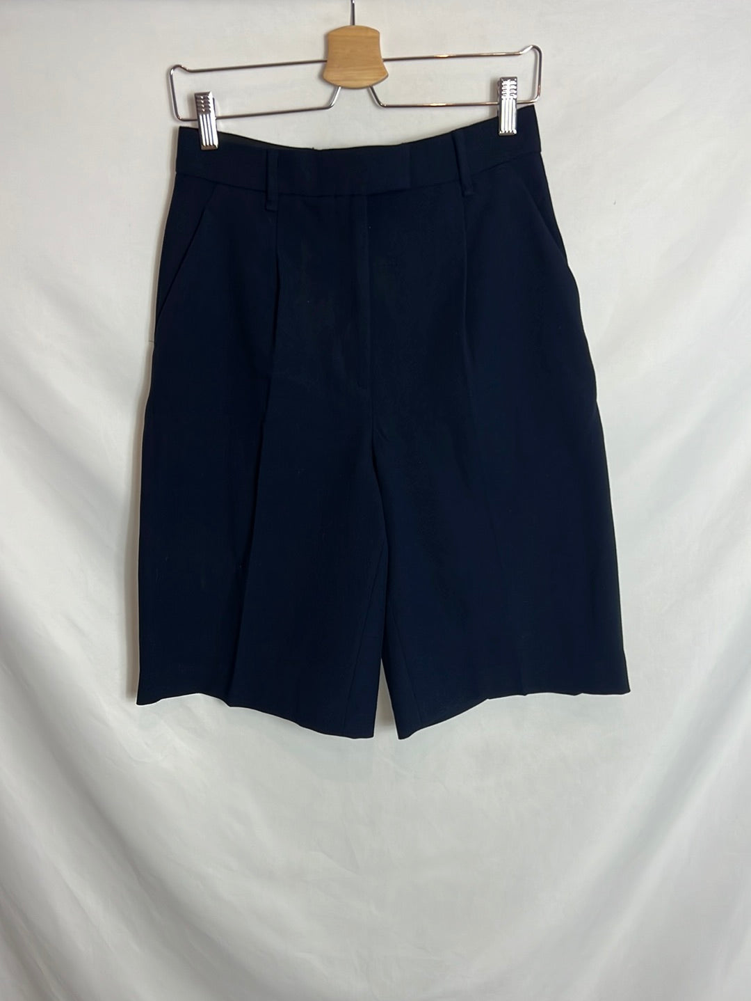 ZARA. Bermuda larga azul. T S