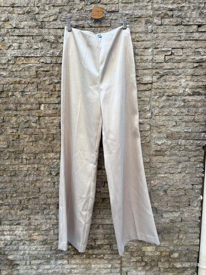 ZARA. Beige flowing blouse. Size M
