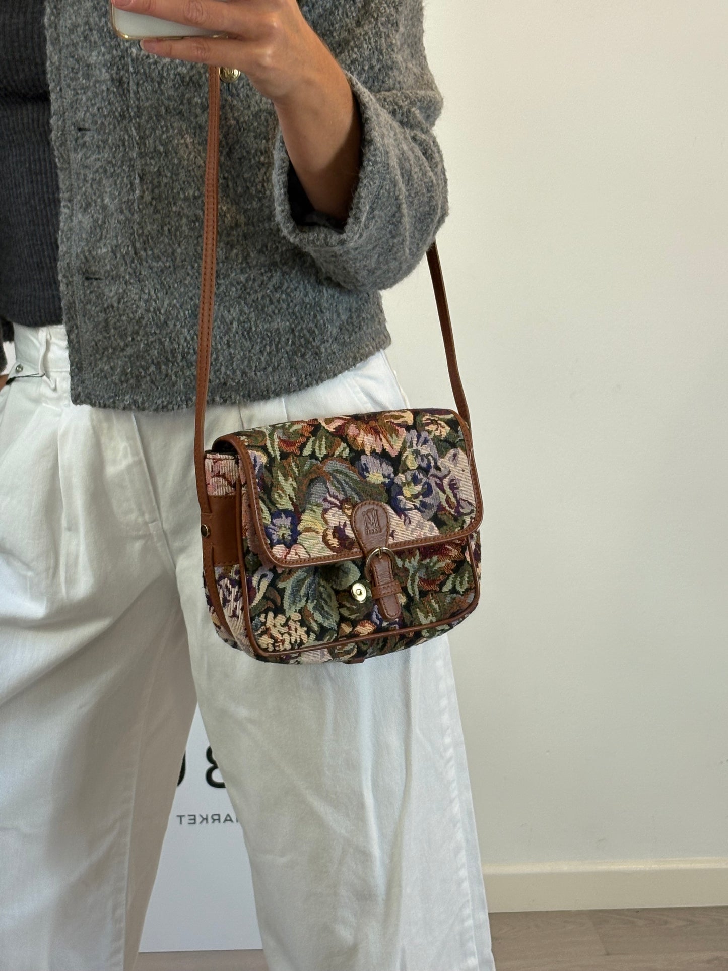 PETITE MENDIGOTE. Bolso estampado con piel asa larga