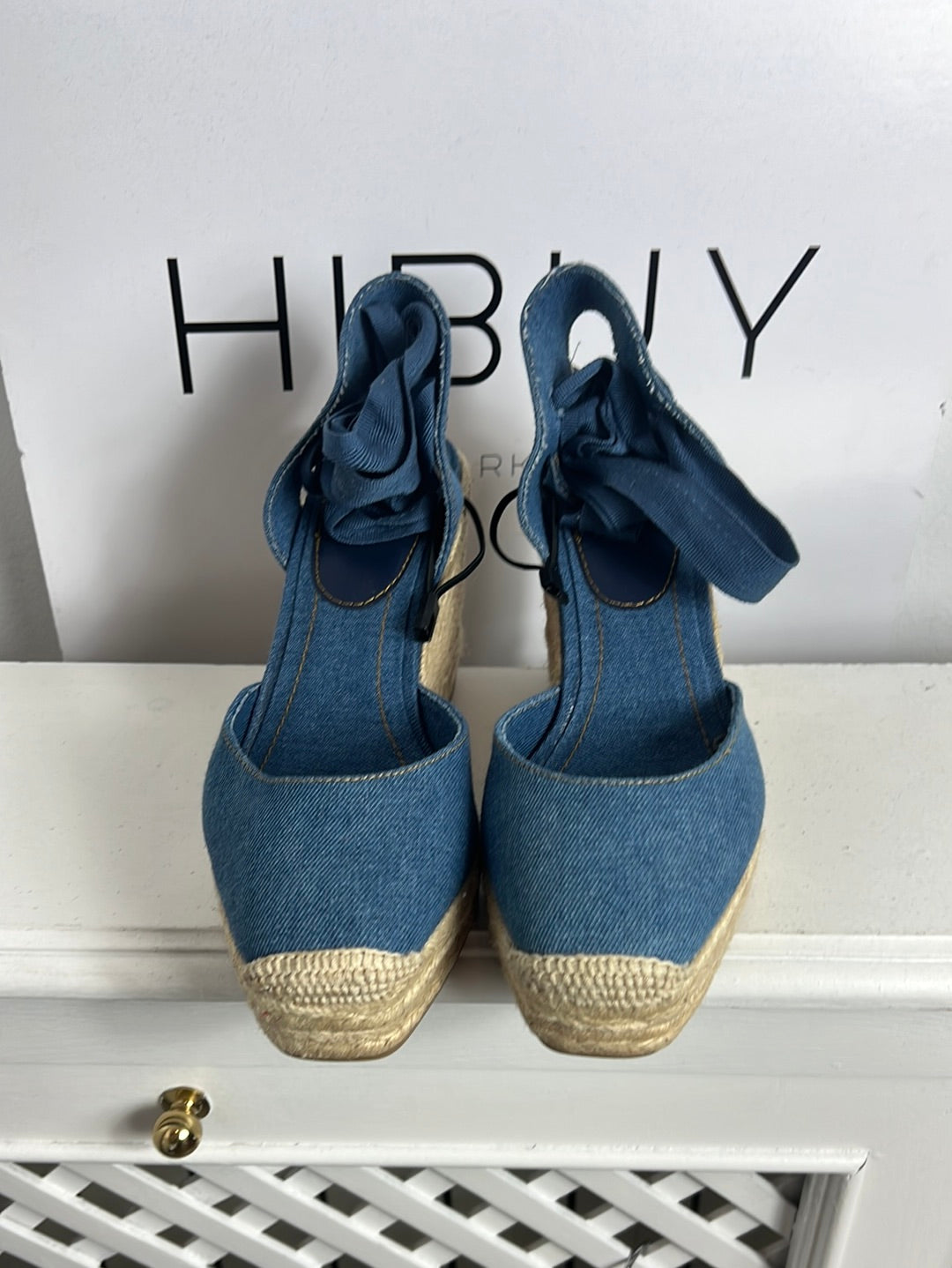 ZARA. Denim wedges. Size 40