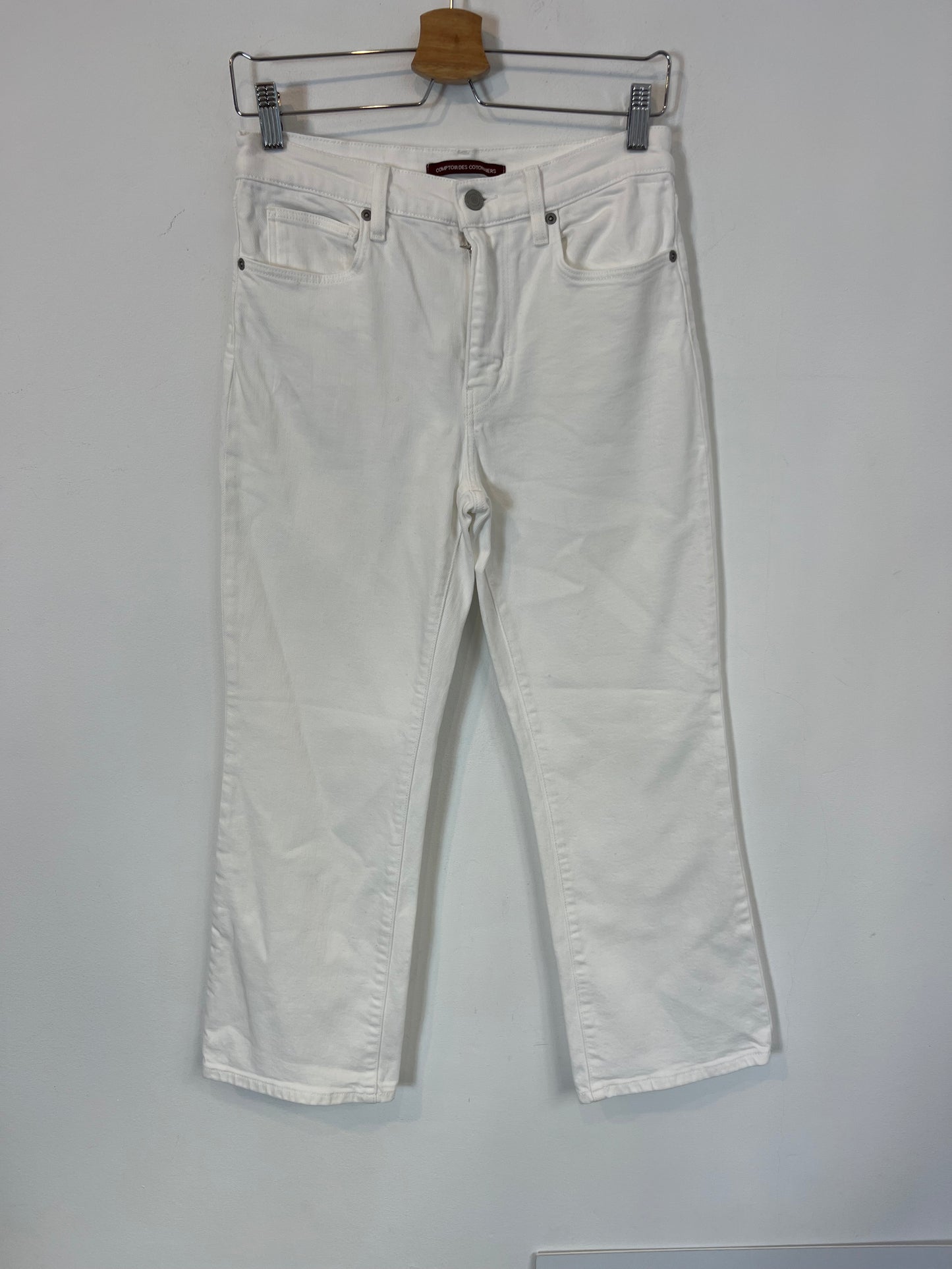 COMPTOIR DES COTONNIERS. Cropped white denim. T 38