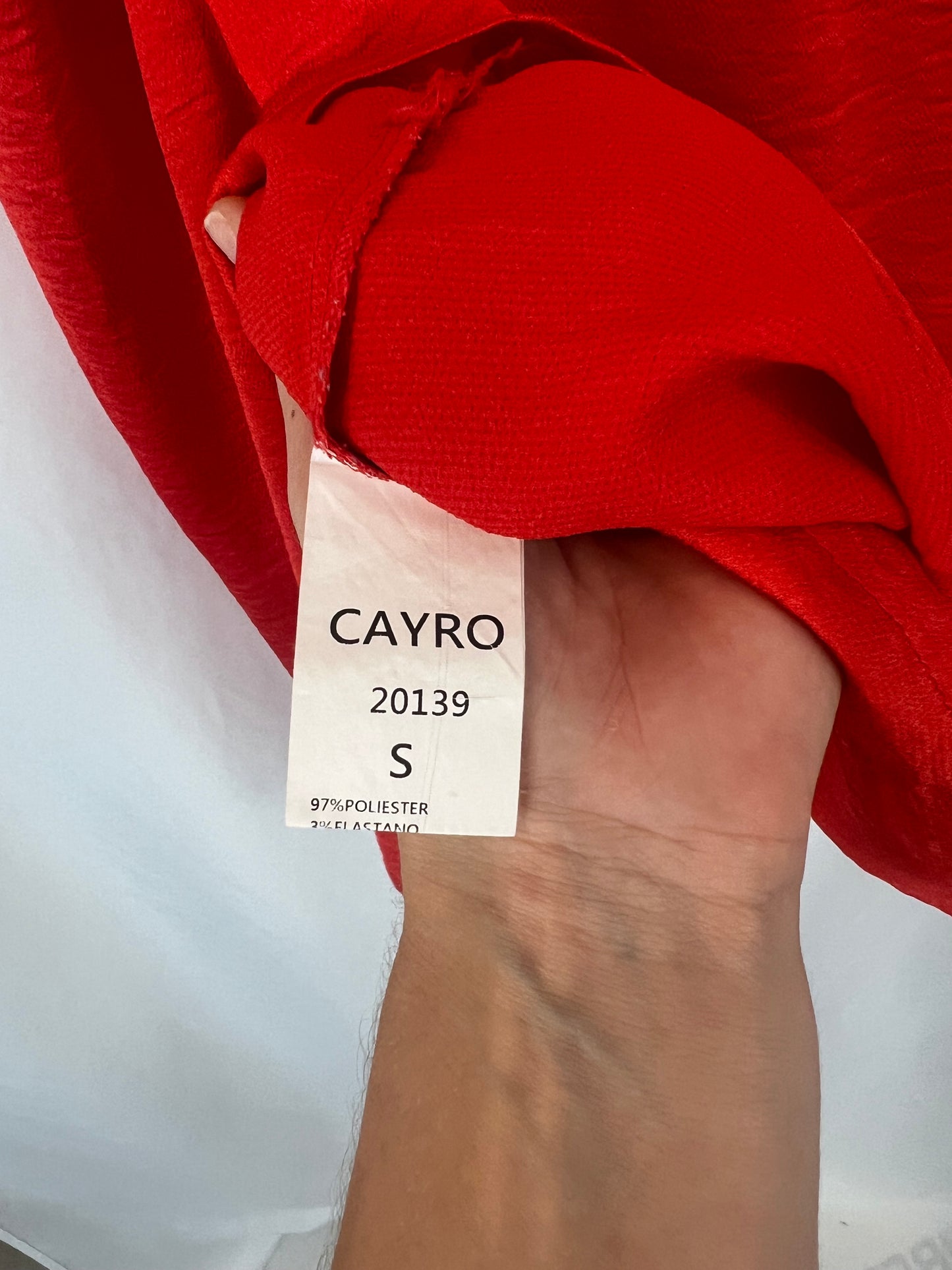 CAYRO. Blusa roja satinada botones T.S