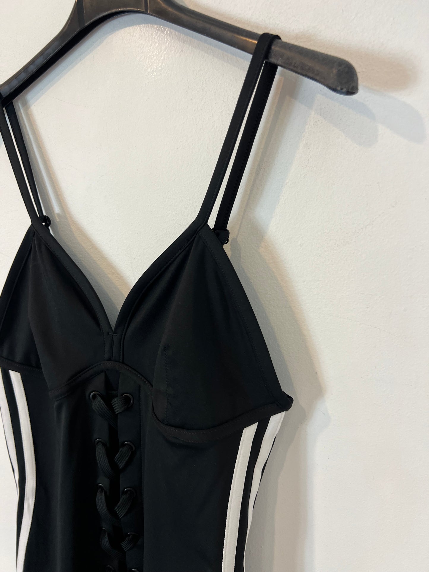 ADIDAS. Stretch short dress. Size 34