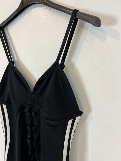 ADIDAS. Stretch short dress. Size 34